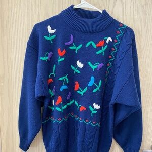 Vintage Blue   Floral Western Connection Size L  Women’s Pullover Sweate